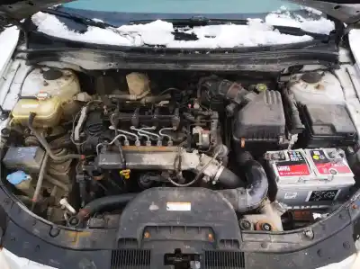 Veículo de Sucata hyundai i30 1.6 crdi cat do ano 2008 alimentado 	d4fb7u402843, hu41