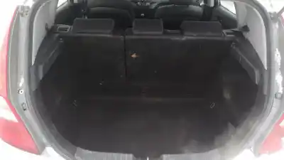 Veículo de Sucata hyundai i30 1.6 crdi cat do ano 2008 alimentado 	d4fb7u402843, hu41