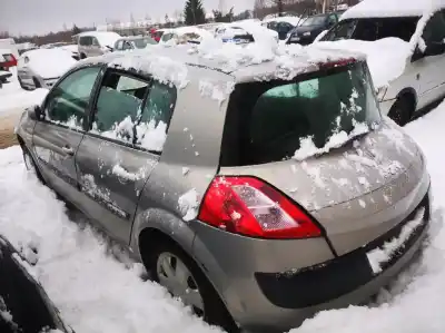 Scrapping Vehicle renault megane ii (bm0/1_, cm0/1_) 1.6 16v (bm0c. cm0c) of the year 2003 powered k4m760 d024107