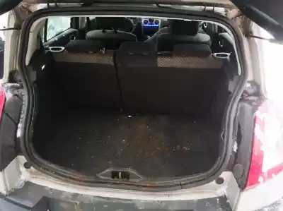 Scrapping Vehicle renault megane ii (bm0/1_, cm0/1_) 1.6 16v (bm0c. cm0c) of the year 2003 powered k4m760 d024107