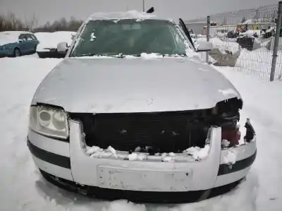 Veículo de Sucata volkswagen passat variant (3b6) 1.9 tdi do ano 2001 alimentado avf