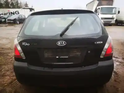 Sloopvoertuig kia rio 1.5 crdi van het jaar 2006 aangedreven r33d d4fa6h336025