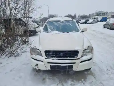 Veículo de Sucata volvo xc90 2.4 d momentum geartronic (7 sitze) do ano 2002 alimentado 