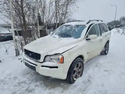 Veículo de Sucata volvo xc90 2.4 d momentum geartronic (7 sitze) do ano 2002 alimentado 