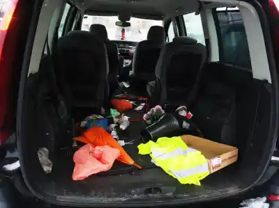 Veículo de Sucata citroen c8 2.2 hdi exclusive do ano 2006 alimentado eb4hwb