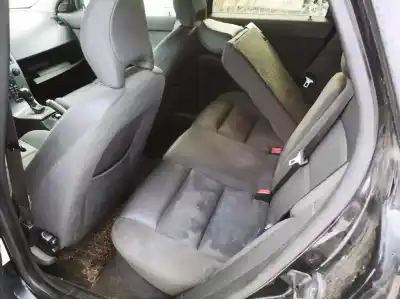 Veicolo di demolizione volvo v50 (545) 2.0 d dell'anno 2004 alimentato d4204t