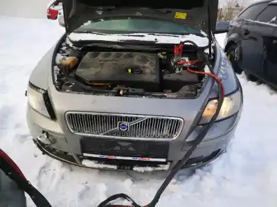 Veículo de Sucata volvo v50 (545) 2.0 d do ano 2005 alimentado 