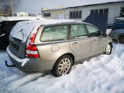 Veículo de Sucata volvo v50 (545) 2.0 d do ano 2005 alimentado 