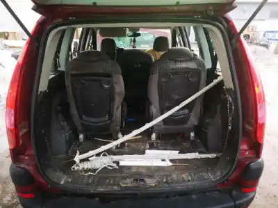 Veículo de Sucata citroen c8 2.2 hdi exclusive do ano 2006 alimentado 