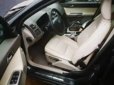 Veículo de Sucata volvo v50 (545) 2.0 d do ano 2008 alimentado d4204t