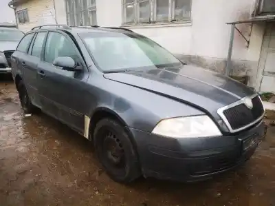 Scrapping Vehicle skoda octavia combi (1z5) 1.9 tdi dpf of the year 2008 powered bxe