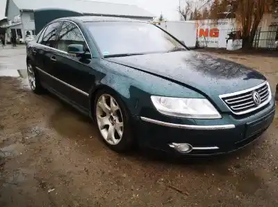 Scrapping Vehicle VOLKSWAGEN PHAETON (3D2/3D8) 3.2 V6 24V of the year 2002 powered AYT