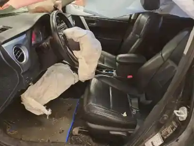 Scrapping Vehicle toyota auris 1.8 16v of the year 2013 powered 