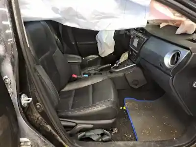 Scrapping Vehicle toyota auris 1.8 16v of the year 2013 powered 