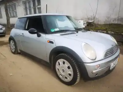 Sloopvoertuig MINI                                               MINI (R50,R53)                                                                                                                                                                                                                                             1.6 16V CAT                                                                                                                                                                                                                                                van het jaar 2002 aangedreven W10B16A