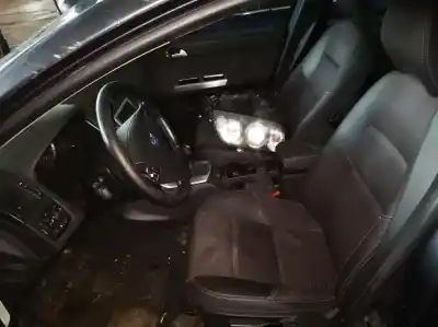 Veicolo di demolizione volvo v50 (545) 1.6 d dell'anno 2005 alimentato 