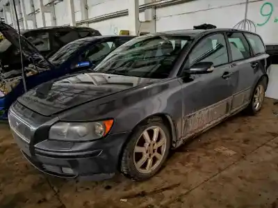Veicolo di demolizione volvo v50 (545) 1.6 d dell'anno 2005 alimentato 