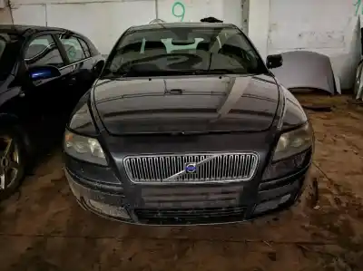 Veicolo di demolizione volvo v50 (545) 1.6 d dell'anno 2005 alimentato 