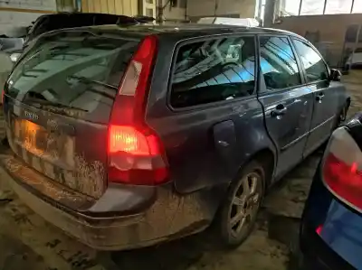 Veicolo di demolizione volvo v50 (545) 1.6 d dell'anno 2005 alimentato 
