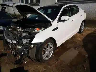 Veicolo di demolizione kia optima 1.7 crdi dell'anno 2012 alimentato r68d d4fdch305859