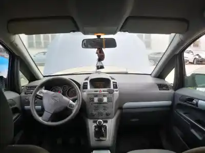 Scrapping Vehicle opel zafira b 1.9 cdti of the year 2007 powered 