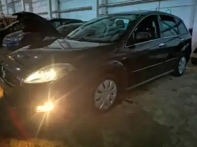 Veículo de Sucata fiat croma (194) 1.9 8v multijet dynamic do ano 2008 alimentado 939a7000