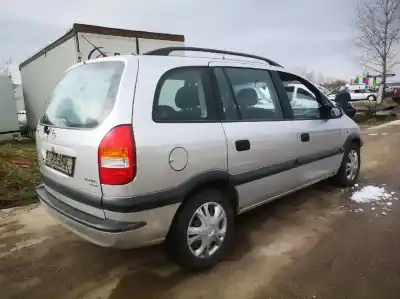 Veículo de Sucata opel zafira a 2.0 dti do ano 2001 alimentado 