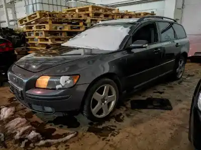 Veicolo di demolizione volvo v50 (545) 2.0 d dell'anno 2005 alimentato d4204t