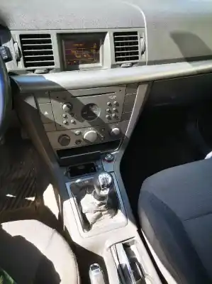 Veículo de Sucata opel vectra b caravan 1.8 16v do ano 2002 alimentado z18xe, 20ah8542