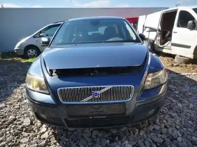 Veículo de Sucata volvo v50 (545) 2.0 d do ano 2004 alimentado 