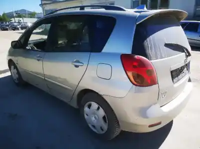 Veicolo di demolizione toyota corolla (e11) 2.0 d-4d linea sol dell'anno 2003 alimentato 