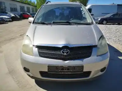 Veicolo di demolizione toyota corolla (e11) 2.0 d-4d linea sol dell'anno 2003 alimentato 