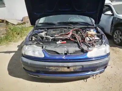 Véhicule à la ferraille renault                                            laguna (b56)                                                                                                                                                                                                                                               2.0                                                                                                                                                                                                                                                        de l'année 1996 alimenté n7q 