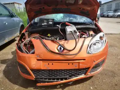 Veicolo di demolizione renault   dell'anno 2008 alimentato d7f800 f068213