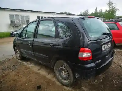 Scrapping Vehicle renault   of the year 2003 powered f9q732 c614307