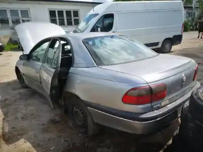 Veículo de Sucata opel omega b 2.0 16v cat (x 20 xev / l34) do ano 1995 alimentado 