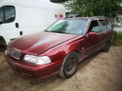 Veicolo di demolizione volvo v70 ii (285) 2.5 tdi dell'anno 1999 alimentato d5252t 
