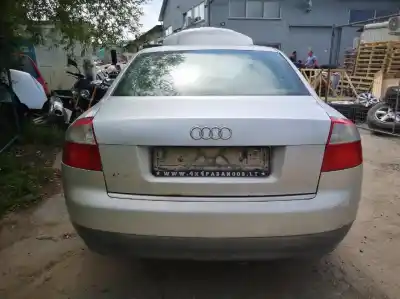 Veículo de Sucata audi a4 avant (8e) 2.5 tdi (120kw) do ano 2003 alimentado bfc