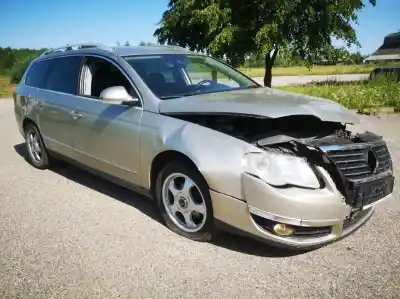Vehículo de desguace VOLKSWAGEN                                         PASSAT CC (357)                                                                                                                                                                                                                                            2.0 TDI DPF                                                                                                                                                                                                                                                del año 2008 con motor BMR