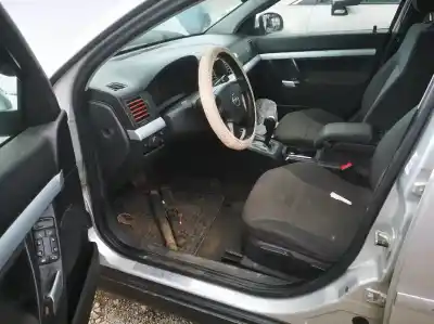 Здавання транспортного засобу opel vectra c (z02) 2.2 dti 16v (f69) року 2003 потужний y22dtr