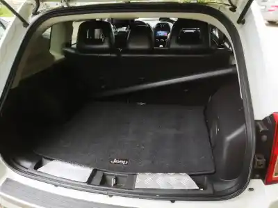 Scrapping Vehicle jeep compass 2.2 crd cat of the year 2012 powered om651 (ene)