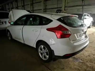Veículo de Sucata ford focus iii 1.6 ti do ano 2013 alimentado bm5g