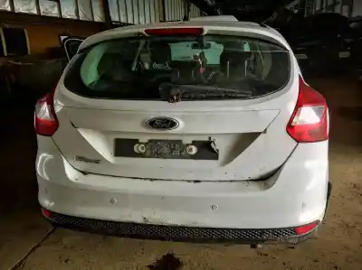 Veículo de Sucata ford focus iii 1.6 ti do ano 2013 alimentado bm5g