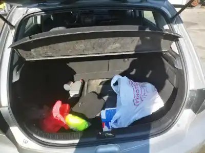 Veículo de Sucata mazda 3 (bk) 1.6 di turbo do ano 2007 alimentado 