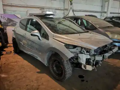 Véhicule à la ferraille PEUGEOT                                            308                                                                                                                                                                                                                                                        1.6 HDi FAP CAT (9HZ / DV6TED4)                                                                                                                                                                                                                            de l'année 2008 alimenté 