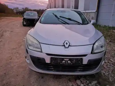 Здавання транспортного засобу renault megane ii (bm0/1_, cm0/1_) 1.9 dci року 2010 потужний f9q870