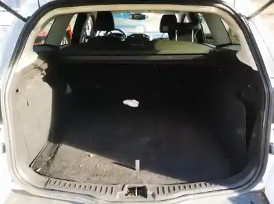 Veículo de Sucata ford focus lim. (cb8) 1.6 tdci cat do ano 2013 alimentado dv6