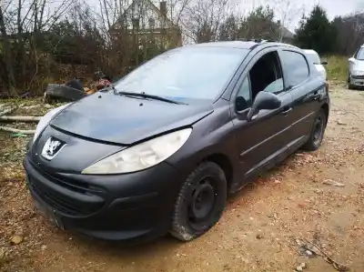 Veicolo di demolizione peugeot 207 1.4 hdi dell'anno 2008 alimentato 8hz