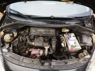 Veicolo di demolizione peugeot 207 1.4 hdi dell'anno 2008 alimentato 8hz