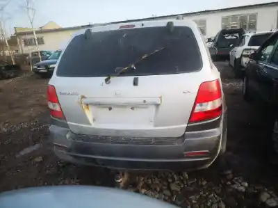 Scrapping Vehicle kia sorento 2.5 crdi ex of the year 2004 powered d4cb4779102 lh08